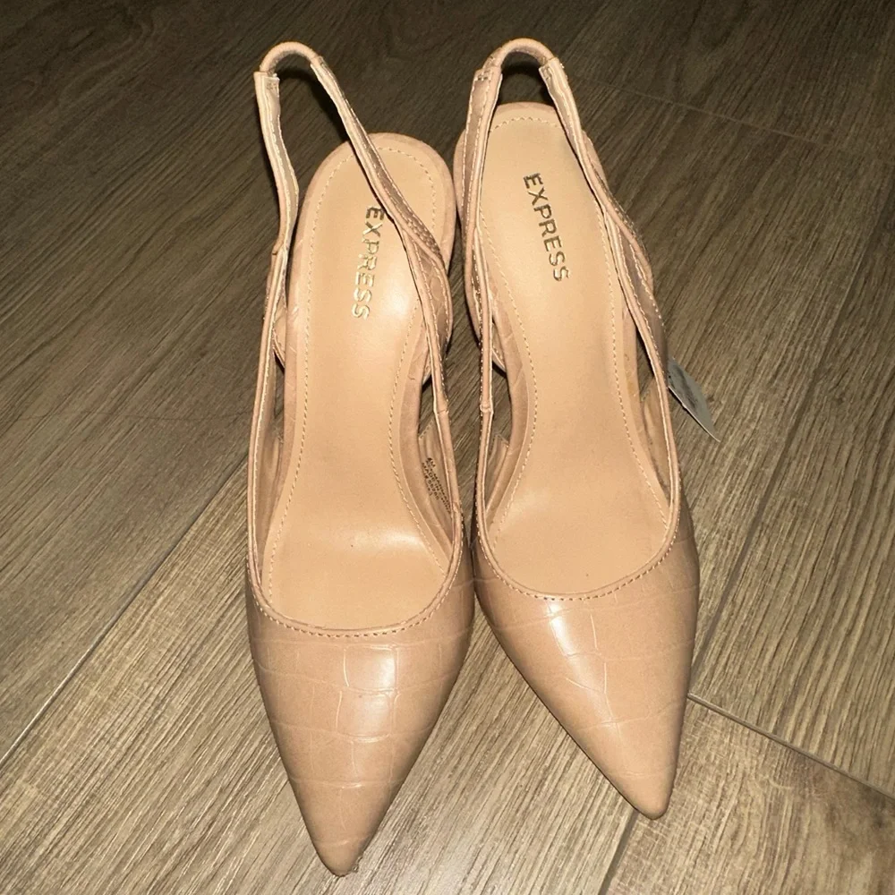 Express heels - Picture 3 of 5
